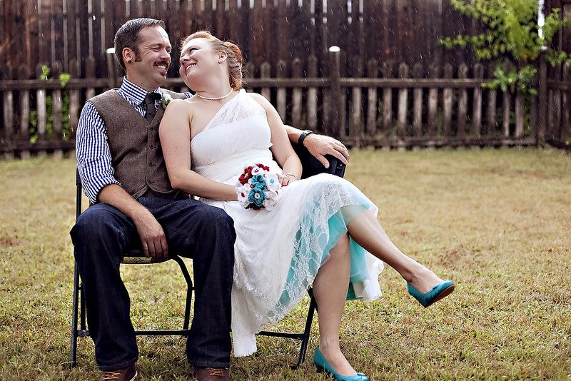 Shannon & Billy’s casual red and blue backyard wedding