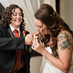 17 CakeCutting 1068 - Fall colors and epic love were on full display at this jubliant wedding 17 CakeCutting 1068