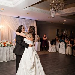18 FirstDance 1073 - Fall colors and epic love were on full display at this jubliant wedding Autumn colors and epic love were on full display at this joyful wedding