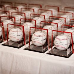 19 Baseballs 1128 - Fall colors and epic love were on full display at this jubliant wedding 19 Baseballs 1128