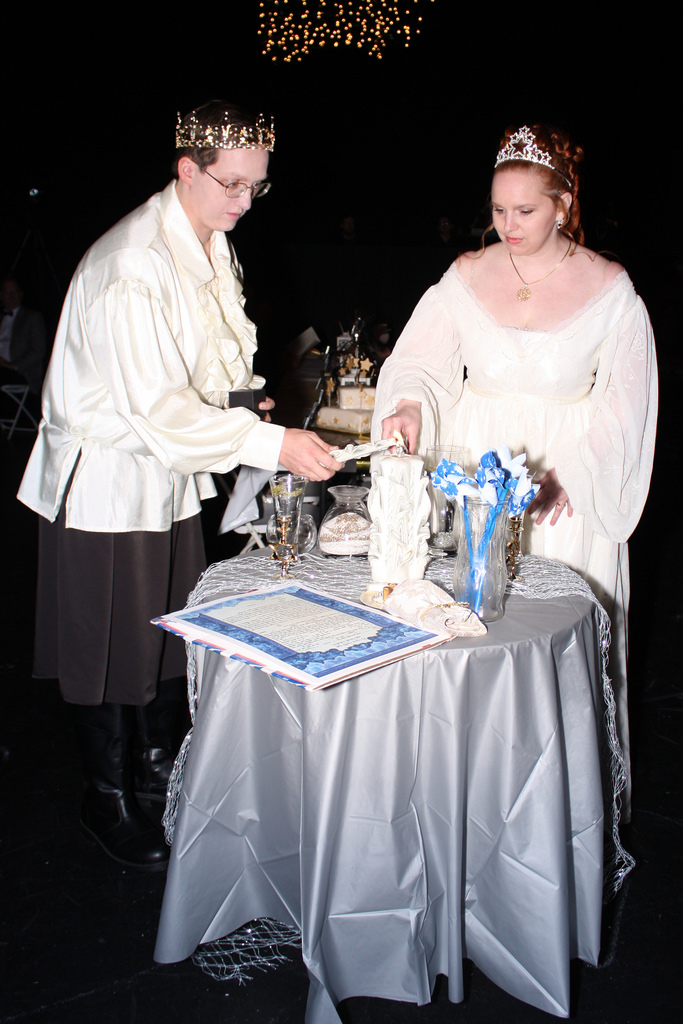 Arroxane & Mike’s celestial, multicultural ceremony of matrimony