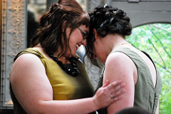Essie & Sara-Jane’s musical, crafty garden tea party o’love