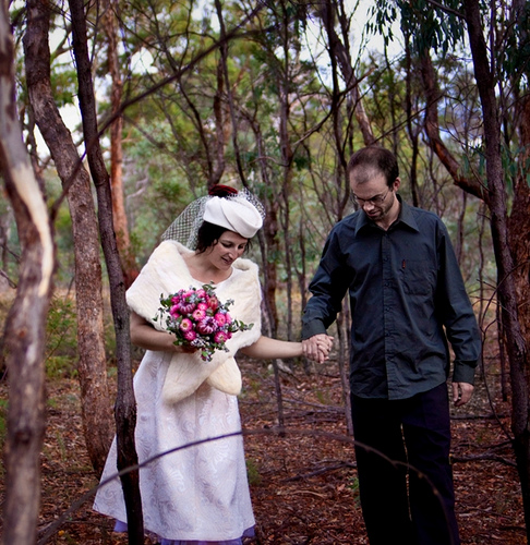 Isa & Clinton’s easy-peasy, eco-friendly bush wedding