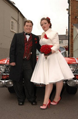Jen & Brynley’s red & white, 50’s inspired wedding
