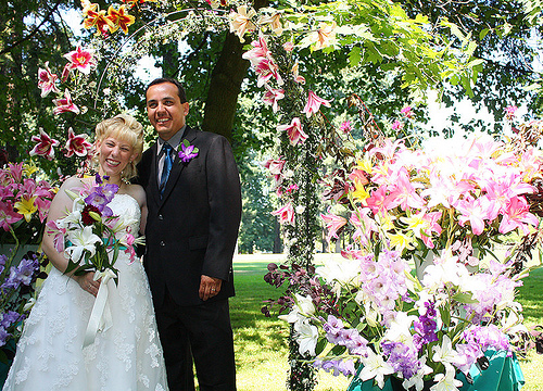Libby & Jobe’s vegan/vegetarian picnic wedding