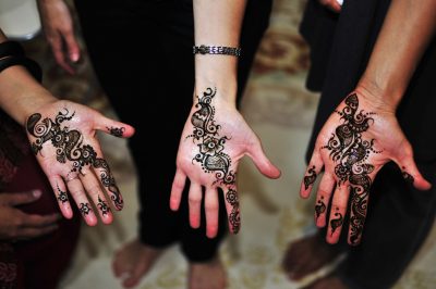 3967664469 34c5eb12d5 b - Why do couples borrow cultural elements for their wedding, and how can you do so respectfully? 3967664469 34c5eb12d5 b