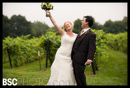 Jill & Peter’s folk-band, vineyard, clambake wedding