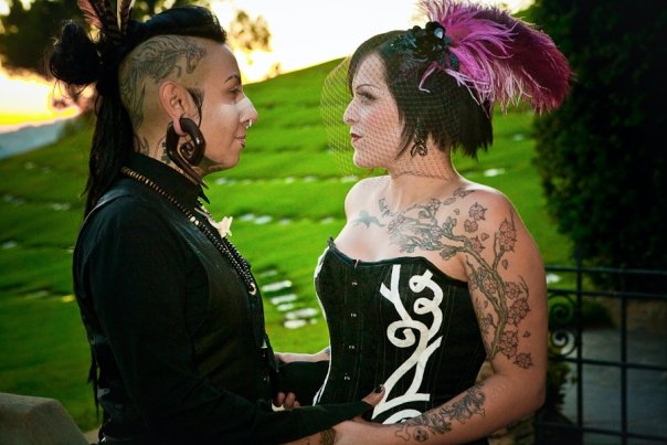 Pinkee & Pony’s Dia De Los Muertos, cemetery bash