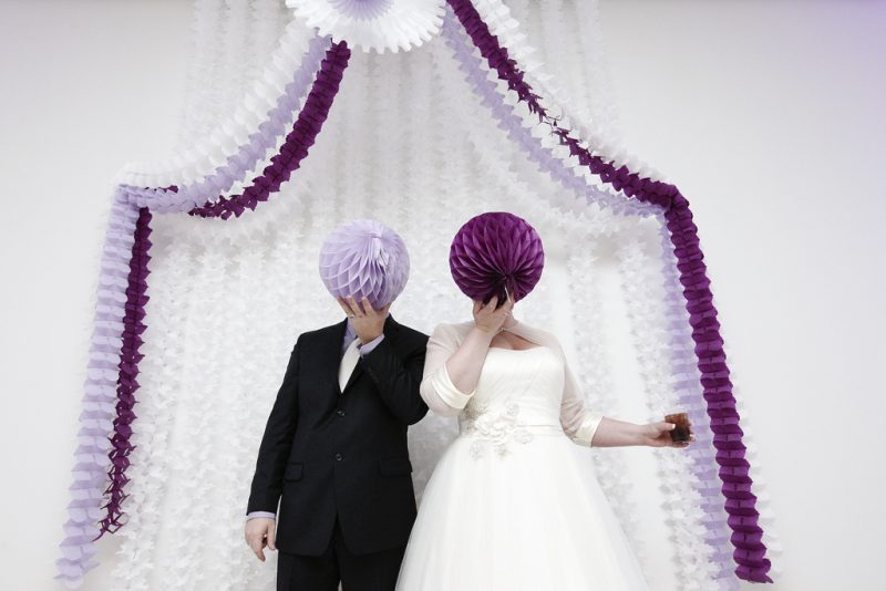 5 ways to keep calm in front of the wedding day paparazzi