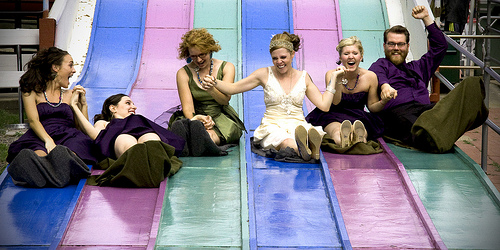 I need inspiration for fun, non-blah wedding party poses!