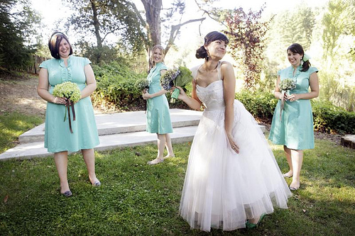 How to snag amazing vintage bridesmaid dresses