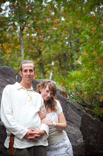 Laura & Chris’ nature-loving fall wedding in the rain