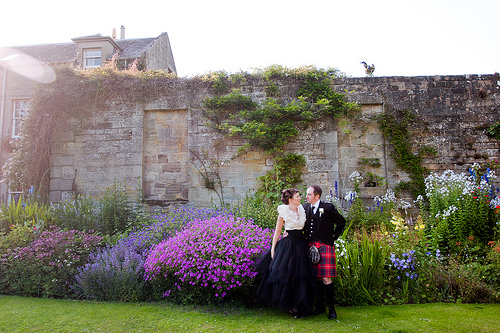 Claire & Stevie’s Sydney meets Edinburgh garden wedding