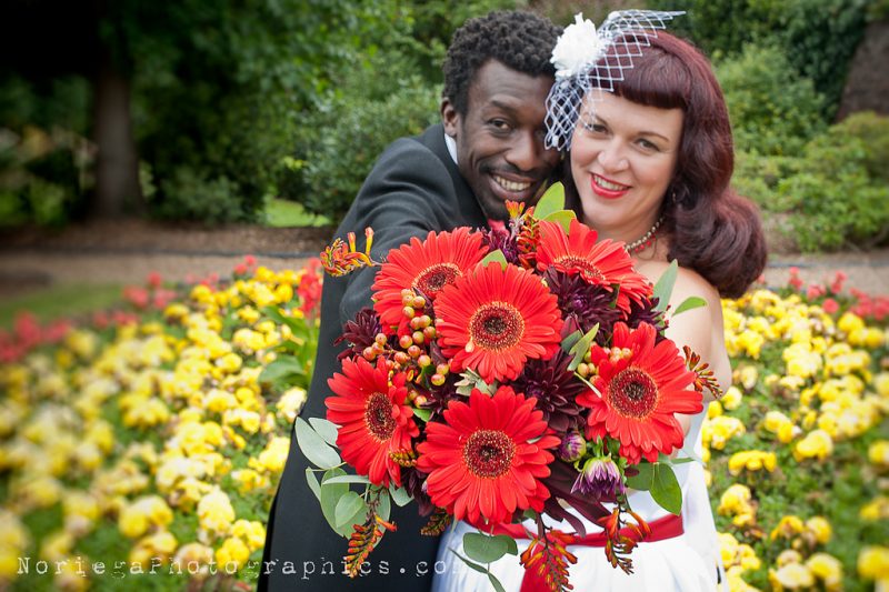 Fee & Fred’s red, white, and black samba wedding