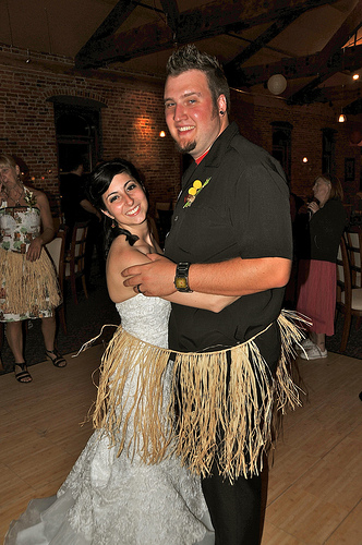 Kelsey & Kris’ retro Tiki in the north wedding