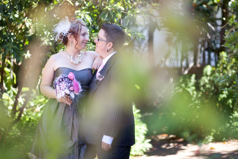 Bex & Cort’s big queer Jewish wedding