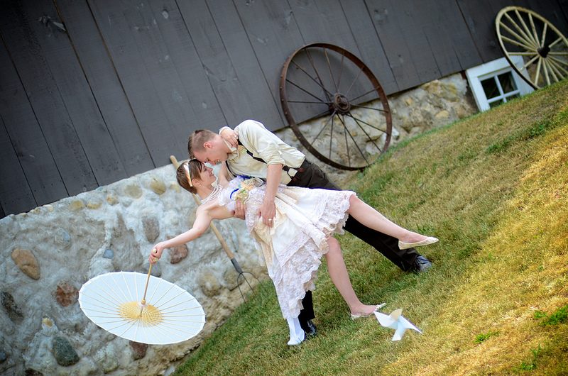 Angi & Erik’s upcycled country barn wedding