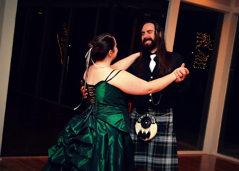 Natalie & Matthew’s homebrewed kilted lakeside wedding