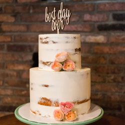 Dunne Hogue LindsayKingPhotography 20170401NicoleKenWedding0538 low - An April Fool's Day surprise pizza parlor wedding Cake - An April Fool's Day surprise pizza parlor wedding