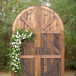 Perez Dabney AndiDiamondPhotography DabneyWED014 low - Have a "first donut" at this stunning rustic barn wedding Have a "first donut" at this stunning Rustic barn wedding