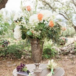 Tacos, oak trees, and chic-as-hell outfits made this Texas backyard wedding breathtaking