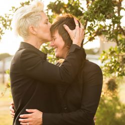 Tacos, oak trees, and chic-as-hell outfits made this Texas backyard wedding breathtaking