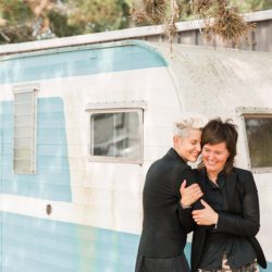 Tacos, oak trees, and chic-as-hell outfits made this Texas backyard wedding breathtaking