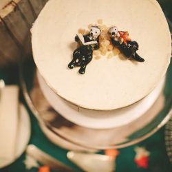 075 dana john karenobristphotography WEBSIZED - We're bowled over by this creative wedding in Seattle (with a hand-dyed dress!) We're bowled over by this creativeSeattle wedding (with a hand-dyed dress!)