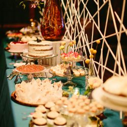 084 dana john karenobristphotography WEBSIZED - We're bowled over by this creative wedding in Seattle (with a hand-dyed dress!) We're bowled over by this creativeSeattle wedding (with a hand-dyed dress!)