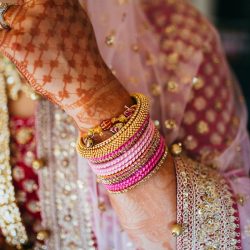 IMG 3158853x1280 - A colorful Indian wedding with so many outfit changes and decor that will blow your mind A gorgeous wedding in India with so many outfit changes and decor that will blow your mind