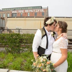 Les bons temps rouler at this New Orleans, LA wedding with food trucks and a sweet first look