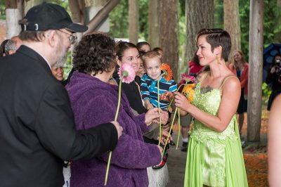 KE 0760 - Guest bouquet: let your guests help you build your bouquet A magical Pacific Northwest fairytale wedding with a little Princess Bride (and a mountain goat!)