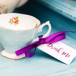 LaCandellaWeddings IMG0376 low - Through the looking-glass with this Alice in Wonderland tea party inspiration Through the looking glass with this Alice in Wonderland tea party inspiration
