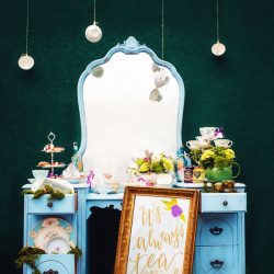 LaCandellaWeddings IMG0466 low - Through the looking-glass with this Alice in Wonderland tea party inspiration Through the looking glass with this Alice in Wonderland inspiration
