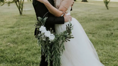 Untitled 5 - Are floral hoop bouquets the most reusable wedding accessory ever? Untitled 5
