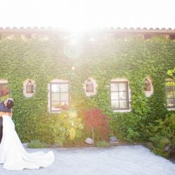 Hartfield Serrano ChloeJackmanPhotography ChloeJackmanPhotographyClosLaChanceWedding2017126 low - Let's pretend we're sipping vino at this wine country wedding in California A wine country wedding at Clos LaChance Winery