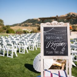 Hartfield Serrano ChloeJackmanPhotography ChloeJackmanPhotographyClosLaChanceWedding2017247 low - Let's pretend we're sipping vino at this wine country wedding in California A winery wedding at Clos LaChance Winery