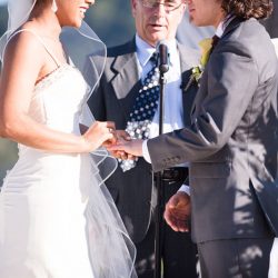 Hartfield Serrano ChloeJackmanPhotography ChloeJackmanPhotographyClosLaChanceWedding2017313 low - Let's pretend we're sipping vino at this wine country wedding in California A winery wedding at Clos LaChance Winery