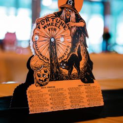 Tiffany Matthews Favorites 0017 - A vintage-inspired Halloween wedding ball (with classic horror movie photo booths!) A vintage-inspired Halloween wedding ball (with classic horror movie photo booths!)