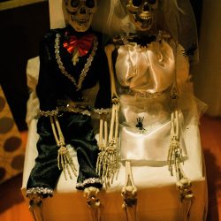 Tiffany Matthews Favorites 0027 - A vintage-inspired Halloween wedding ball (with classic horror movie photo booths!) Tiffany Matthews Favorites 0027