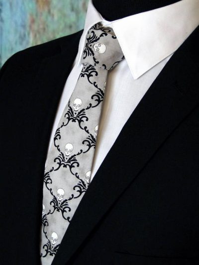 il 570xN.1307721329 adxq - 37 Halloween wedding ideas that go beyond the pumpkin Halloween tie