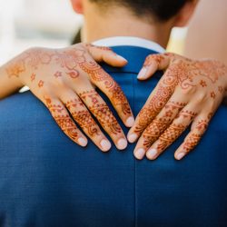 Kamath Chen CourtneyBowldenPhotography neenaalbert118 low - Three cultures combine at this radiant sculpture park wedding in Seattle Three cultures combine at this radiant sculpture park wedding in Seattle