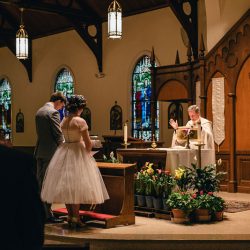 Have tea at this 1950s retro wedding
