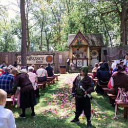 Bristol Renaissance Faire wedding by Emma Mullins Photography 13 - Cheer "HUZZAH" for this Bristol Renaissance Faire wedding Cheer "HUZZAH" for this Bristol Renaissance Faire wedding