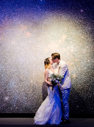 Relive the eclipse at this stellar solar eclipse wedding at a Nashville science center