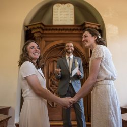Macson Ledin UedaPhotography 031 low - Lauren & Lauren's sweet and laid-back wedding at a historic synagogue Lauren & Lauren's laid-back two-bride wedding at a historic synagogue