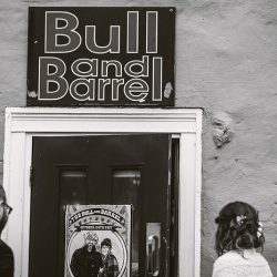 l m 598 X2 - A whimsical sitcom-themed wedding with a private vow reading A whimsical sitcom-themed wedding with a private vow reading