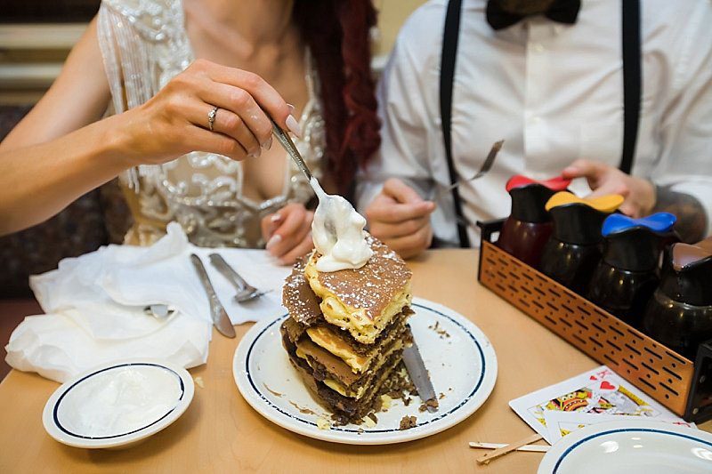 This Las Vegas elopement took Elvis on the road and finished up with pancakes galore