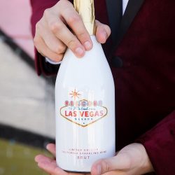 This Las Vegas elopement took Elvis on the road and finished up with pancakes galore