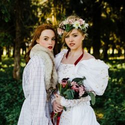 twin peaks 181 - This Twin Peaks wedding inspiration knows everyone and nothing is what it seems This Twin Peaks wedding shoot knows everyone and nothing is what it seems